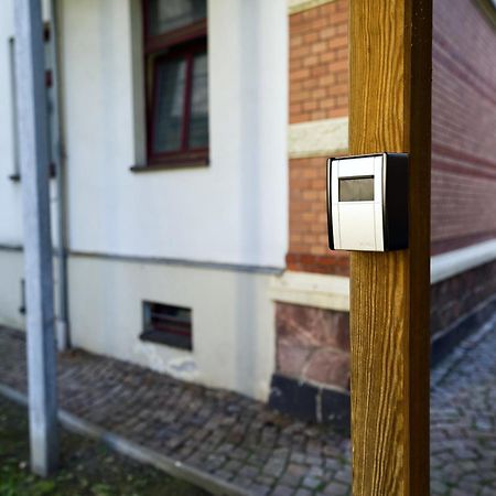 Edler Wohnraum Noble Stadtoase Mit Boxspringbett, Kaffeevollautomat & Parkplatz Zwickau Bagian luar foto