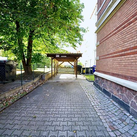 Edler Wohnraum Noble Stadtoase Mit Boxspringbett, Kaffeevollautomat & Parkplatz Zwickau Bagian luar foto