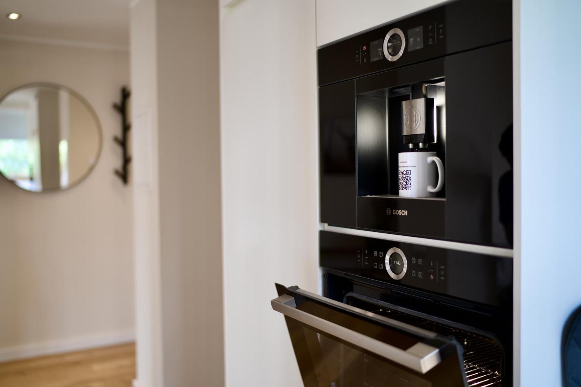 Edler Wohnraum Noble Stadtoase Mit Boxspringbett, Kaffeevollautomat & Parkplatz Zwickau Bagian luar foto
