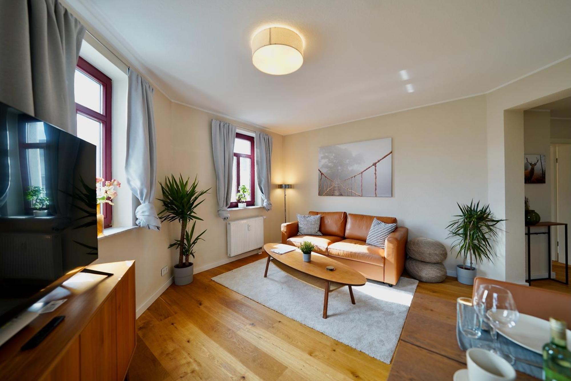 Edler Wohnraum Noble Stadtoase Mit Boxspringbett, Kaffeevollautomat & Parkplatz Zwickau Bagian luar foto